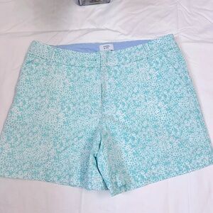 Crown and Ivy size 10 shorts. EUC